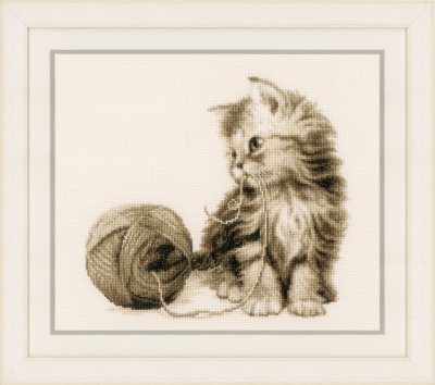 click here to view larger image of Kitten (counted cross stitch kit)